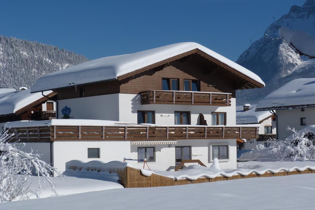 レルモースHaus Enzianアパートメント エクステリア 写真